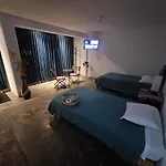 Lima Airport Hostel With Free Airport Pick Up